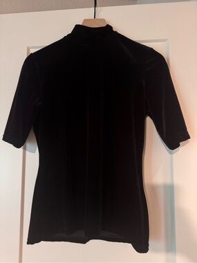 Y2K Vintage Black Velvet Short Sleeve Mock Neck Top